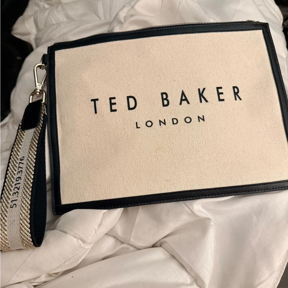 Ted Baker wristlet pouch NWT - Picture 2 of 10